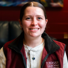 Molly Harnaga Headshot